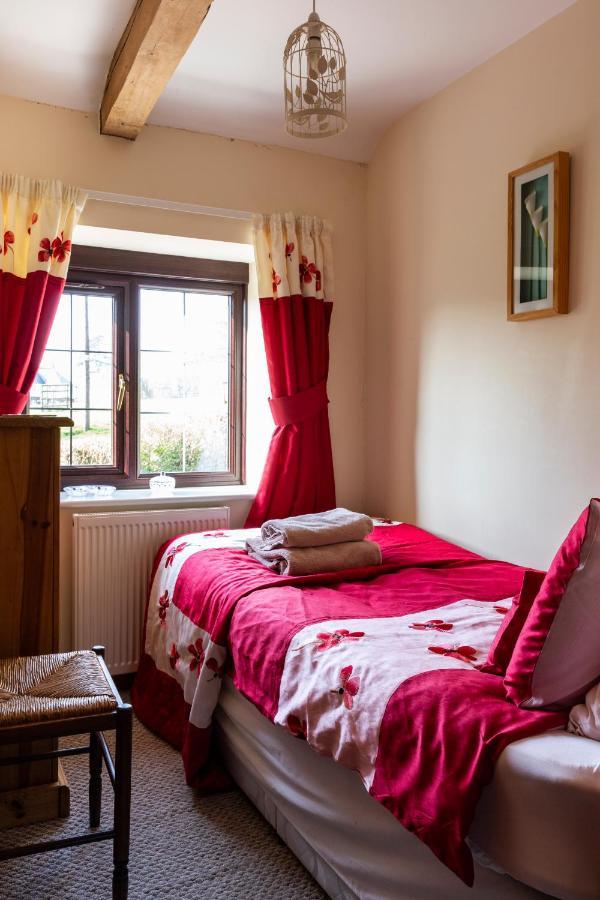 Herefordshire Holiday Cottages Lea Exteriör bild