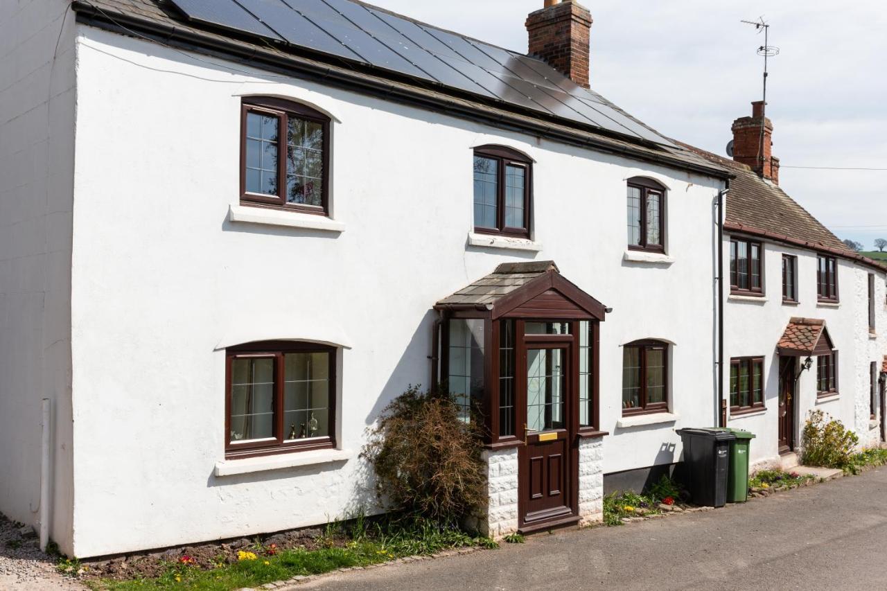 Herefordshire Holiday Cottages Lea Exteriör bild