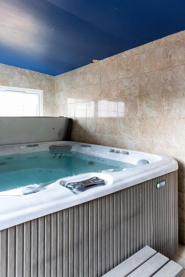 Herefordshire Holiday Cottages Lea Exteriör bild